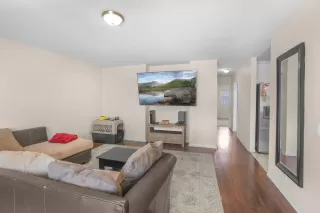 Photo #2: PTP2606379 Listing