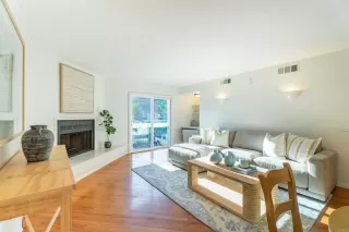 Photo #2: PTP2606394 Listing