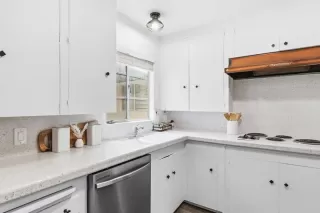 Photo #6: PTP2606452 Listing