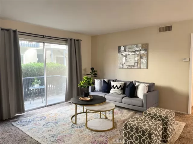 MLS: PW22222576 Condo For Sale