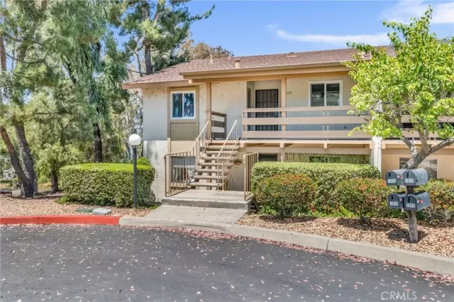 MLS: PW23130226 Condo For Sale