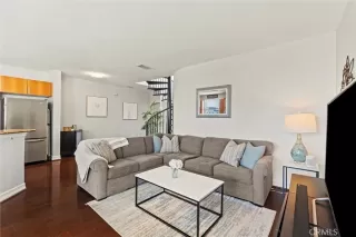 Photo #3: PW25089006 Listing