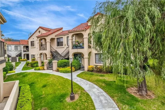 MLS: PW25122047 Condo For Sale