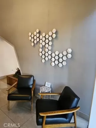 Photo #3: PW25125608 Listing 