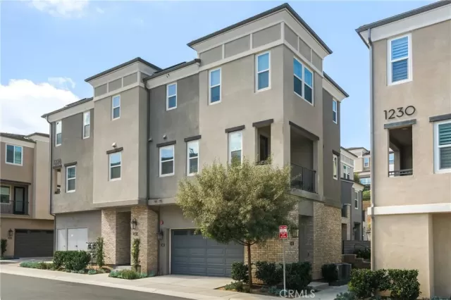 MLS: PW26053794 Condo For Sale