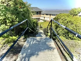 Photo #2: RS24202004 Listing