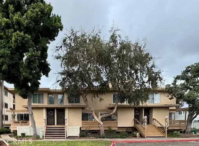 MLS: SB23229365 Condo For Sale