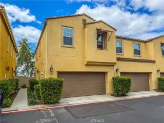 Photo #4: SB25107682 Listing