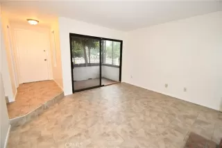 Photo #2: SB25128114 Listing 