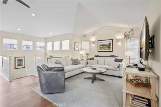 Photo #5: SB25144218 Listing 