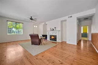 Photo #2: SB25180541 Listing 