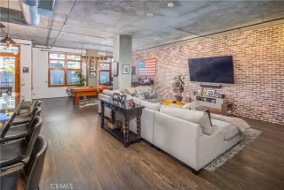 Photo #4: SB26023653 Listing 