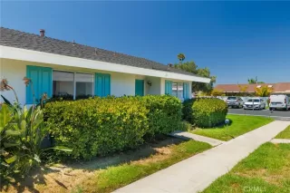 Photo #1: SB26165636 Listing