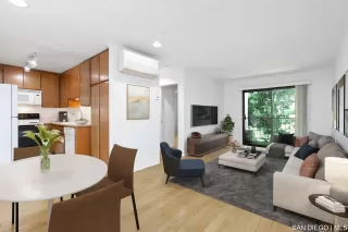 Photo #4: SDC0000667 Listing 