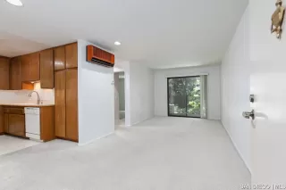 Photo #6: SDC0000667 Listing 