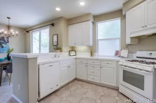 Photo #5: SDC0000708 Listing