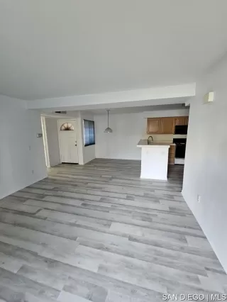 Photo #5: SDC0000744 Listing