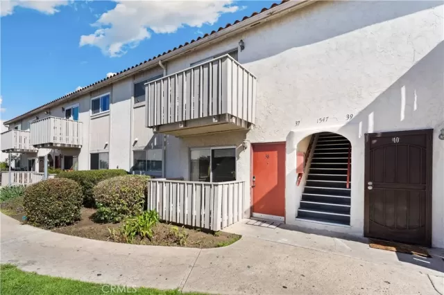 MLS: SR24026918 Condo For Sale