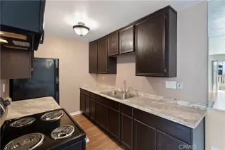 Photo #3: SR24026918 Listing