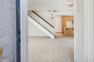 Photo #2: SR24092169 Listing