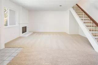 Photo #3: SR24092169 Listing