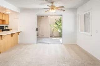 Photo #6: SR24092169 Listing