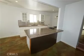 Photo #2: SR24160610 Listing