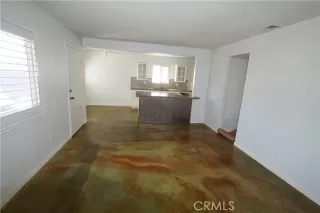 Photo #3: SR24160610 Listing