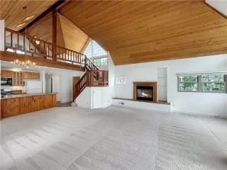 Photo #5: SR25126169 Listing