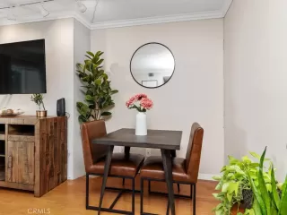 Photo #6: SR25227253 Listing