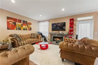 Photo #2: SR25229246 Listing 