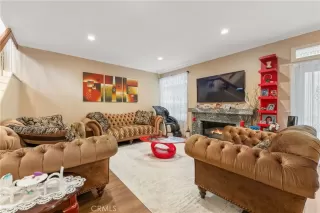 Photo #3: SR25229246 Listing 