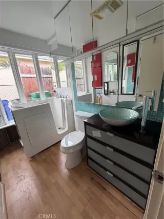 Photo #3: SR25268344 Listing 