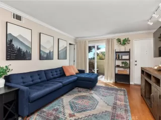 Photo #2: SR26003629 Listing 