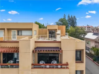 Browse active condo listings in LOMAS DEL CERRO