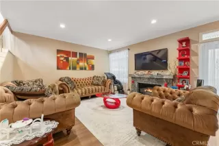 Photo #4: SR26059910 Listing 