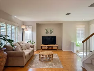 Photo #6: SR26084336 Listing 