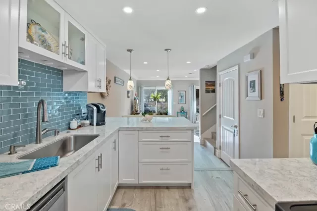 MLS: SW22193650 Condo For Sale