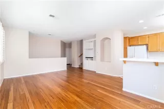 Photo #3: SW22194341 Listing 