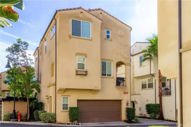 MLS: SW22203251 Condo For Sale