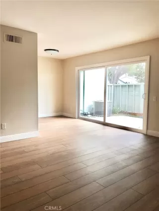 Photo #6: SW22229125 Listing 