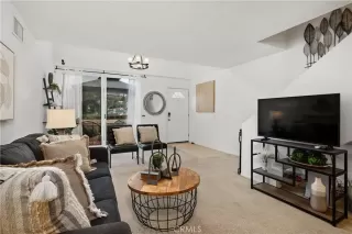 Photo #3: SW22240829 Listing
