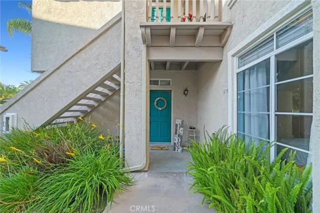 MLS: SW22241057 Condo For Sale