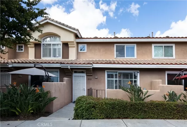 MLS: SW22242614 Condo For Sale