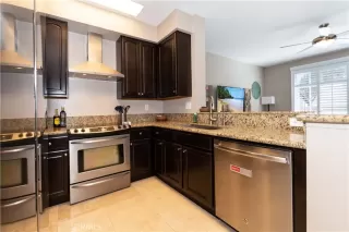 Photo #4: SW22242614 Listing