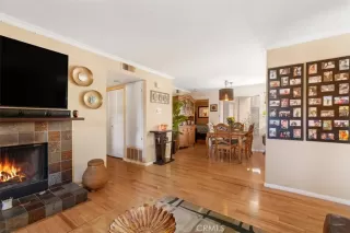 Photo #4: SW22244228 Listing 