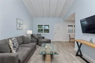 Photo #5: SW22245368 Listing