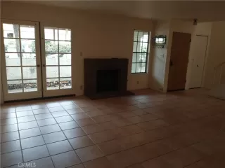 Photo #3: SW22249276 Listing