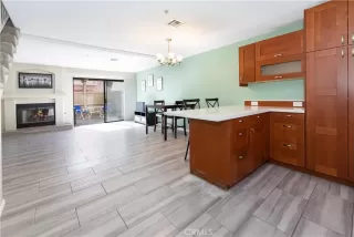 Photo #2: SW23024709 Listing