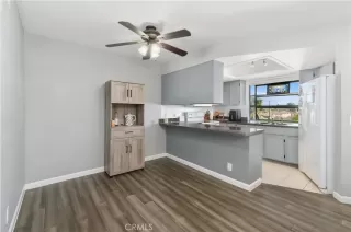 Photo #6: SW23037058 Listing 